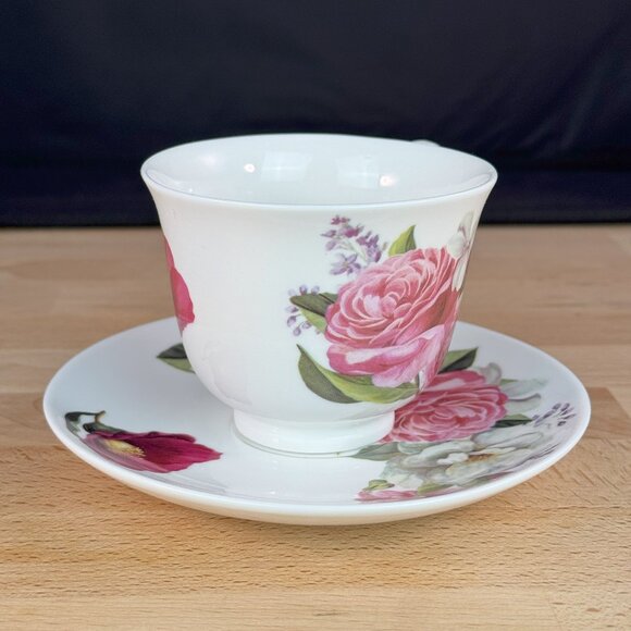 Summer River Floral Teacup & Saucer Gift Set with Box - Picture 2 of 12